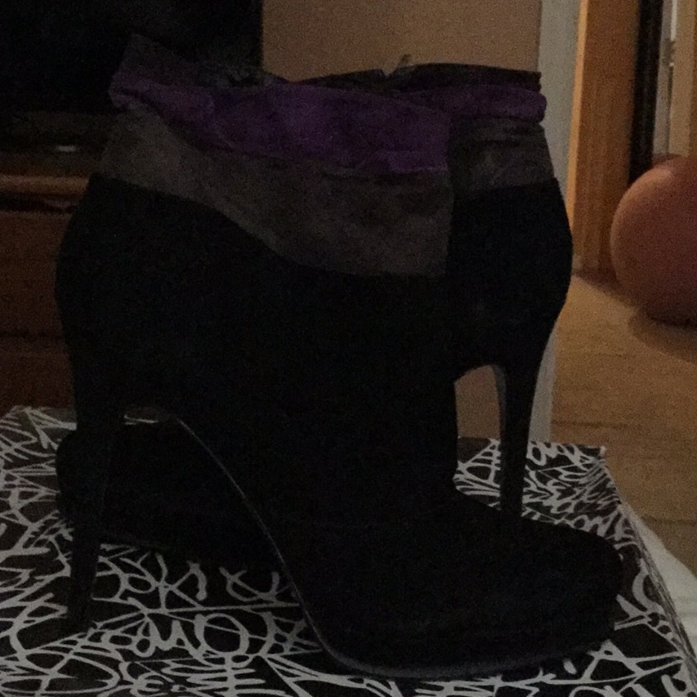 Dvf black suede bootie